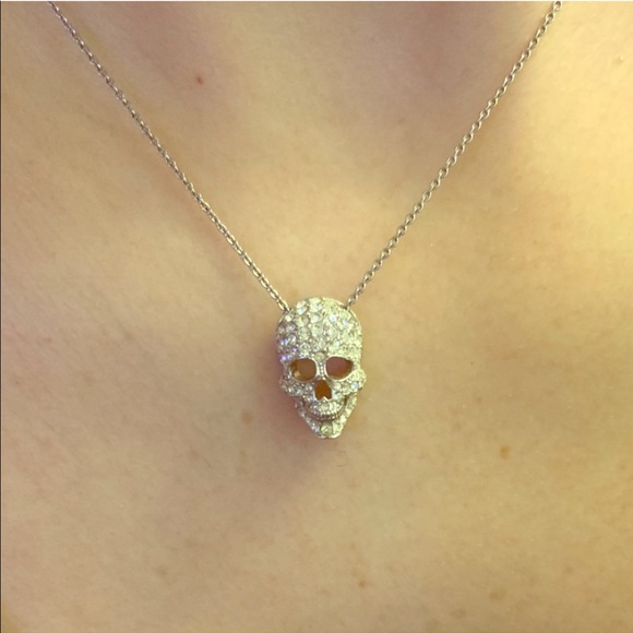 Crystal encrusted skull necklace - Picture 4 of 5